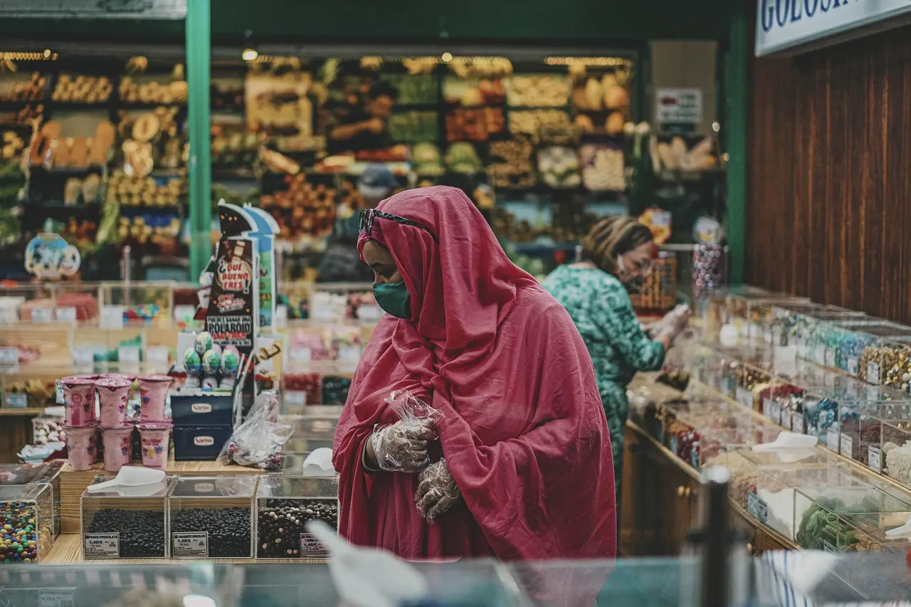 Halloween without candy? What shoppers are cutting from budgets this year