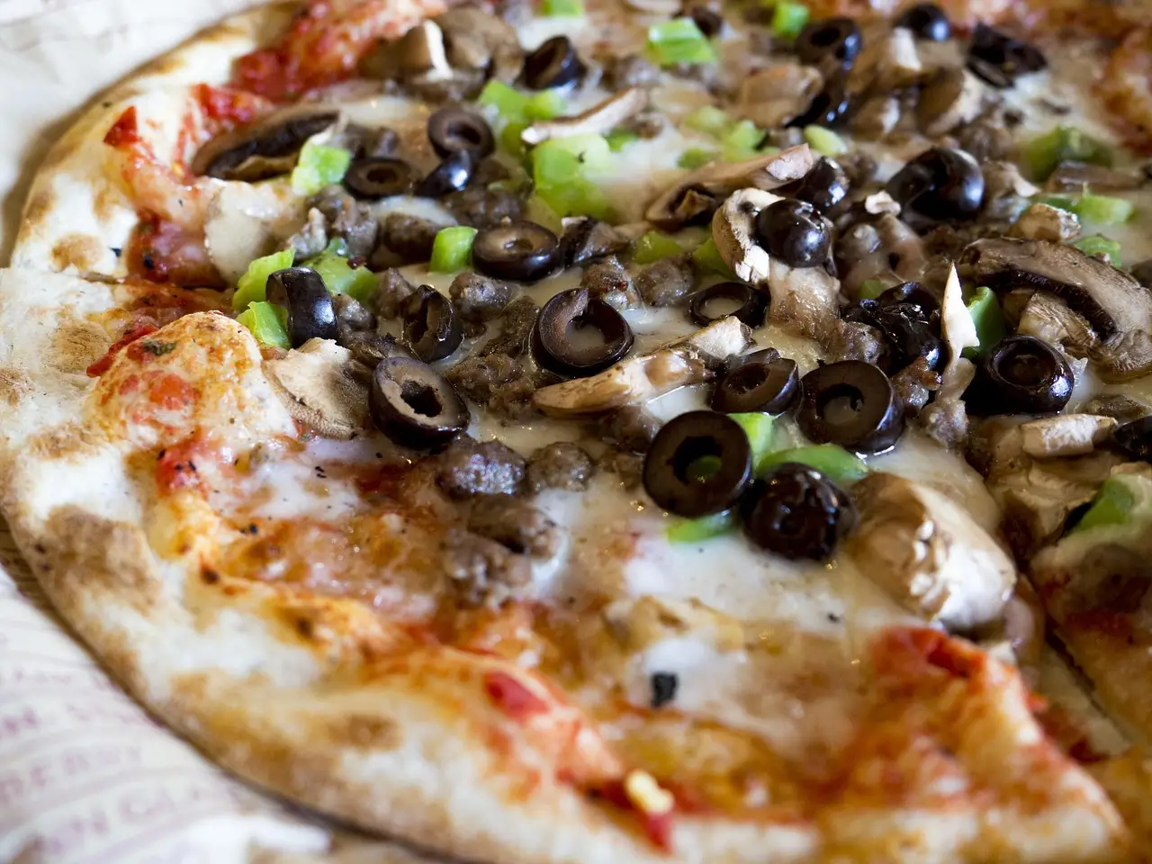 Casey’s launches pan pizza